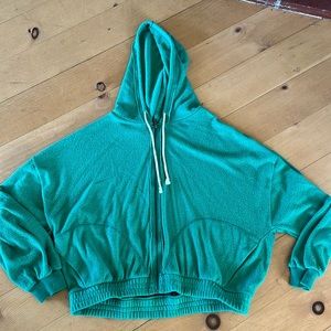 ▪️Oversized Urban Outfitters sweatshirt